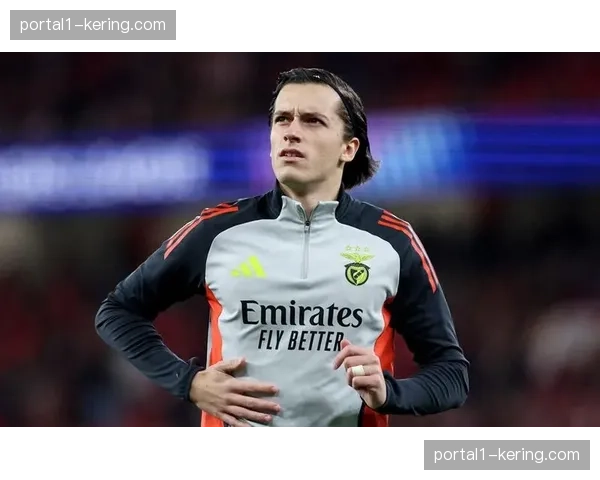 皇马卡雷拉斯补时封堵不力,年轻后卫经验不足暴露 皇马卡雷拉斯补时封堵不力,年轻后卫经验不足暴露